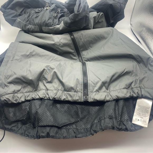 Columbia light weight rain jacket size XL - Picture 7 of 9